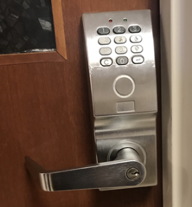 Access control via an electronic lock (image)